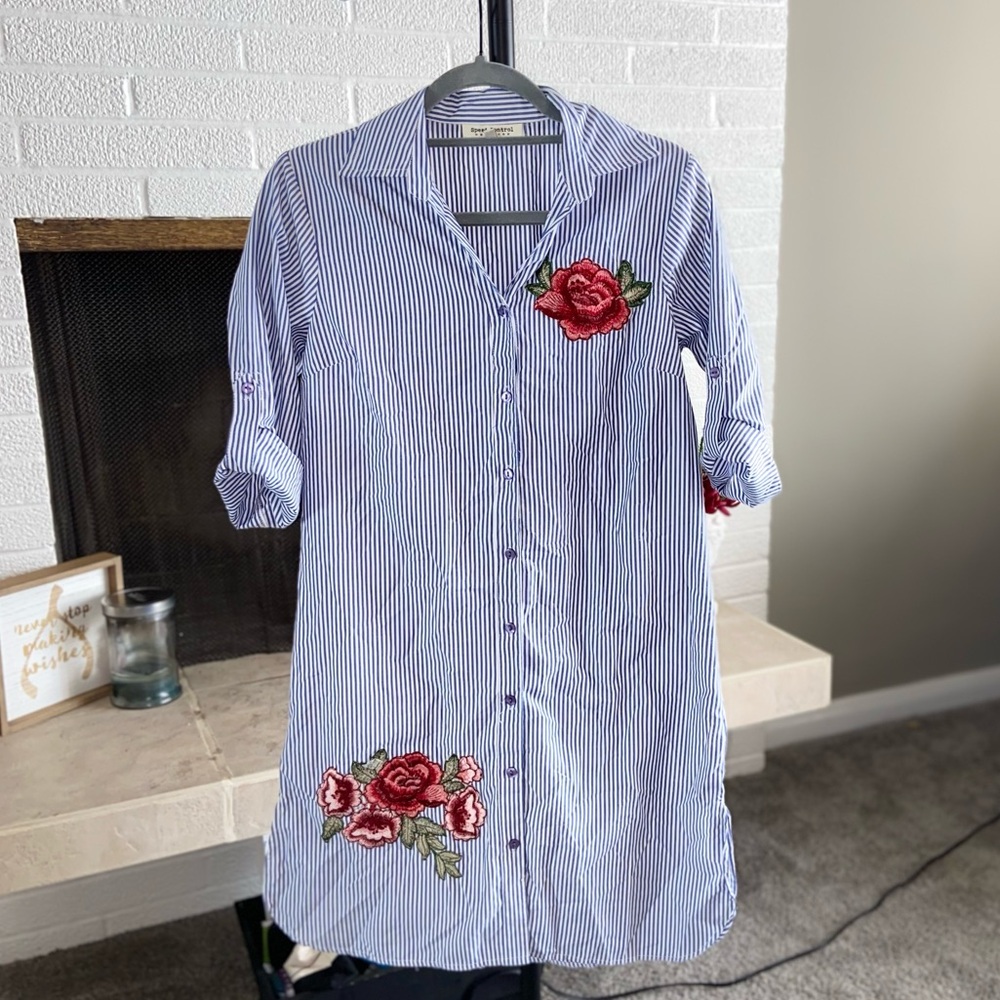 Vintage! Striped Shirt Dress with Red Floral Embroidery